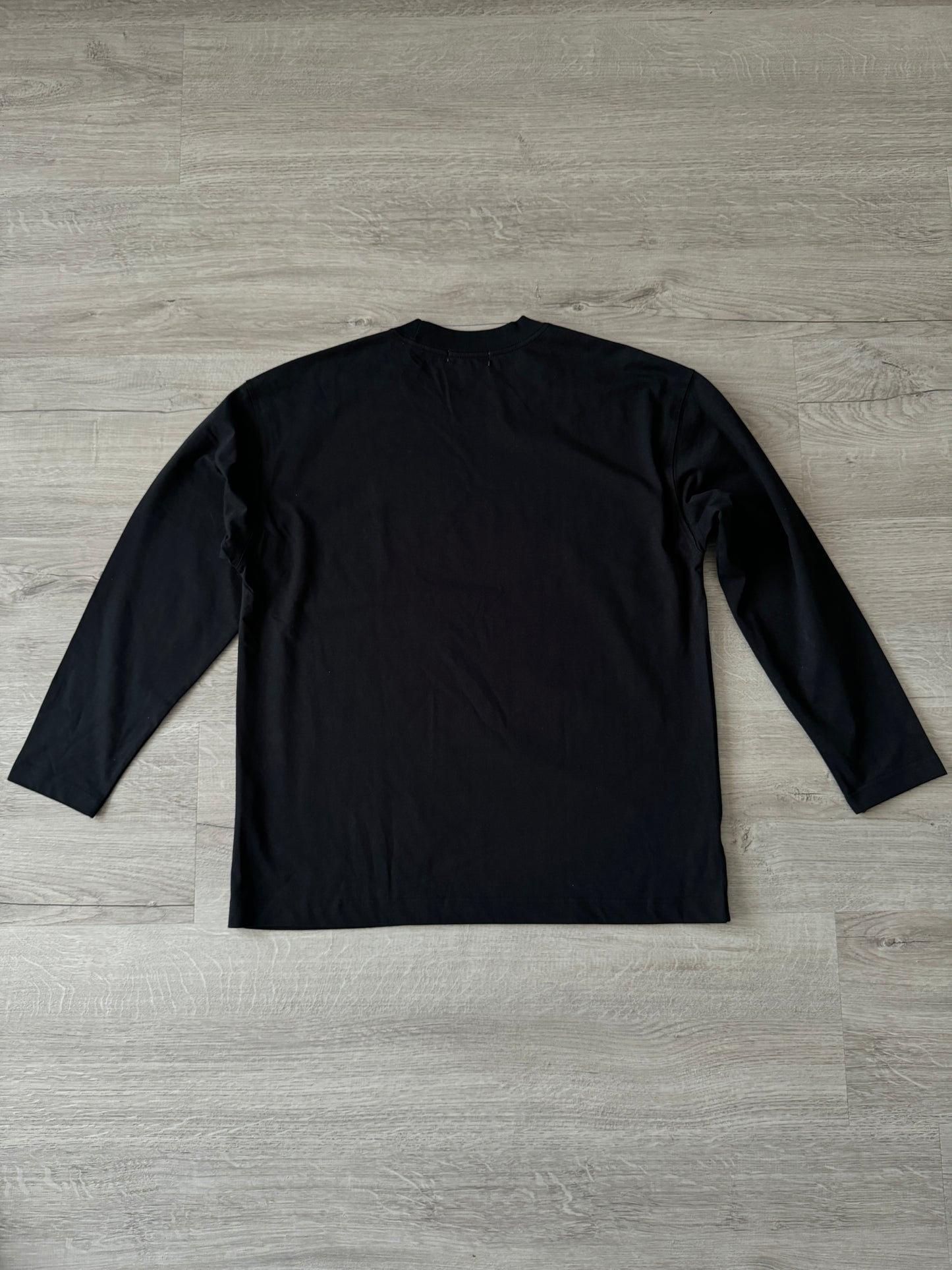 PRIVATE LIFE LONGSLEEVE